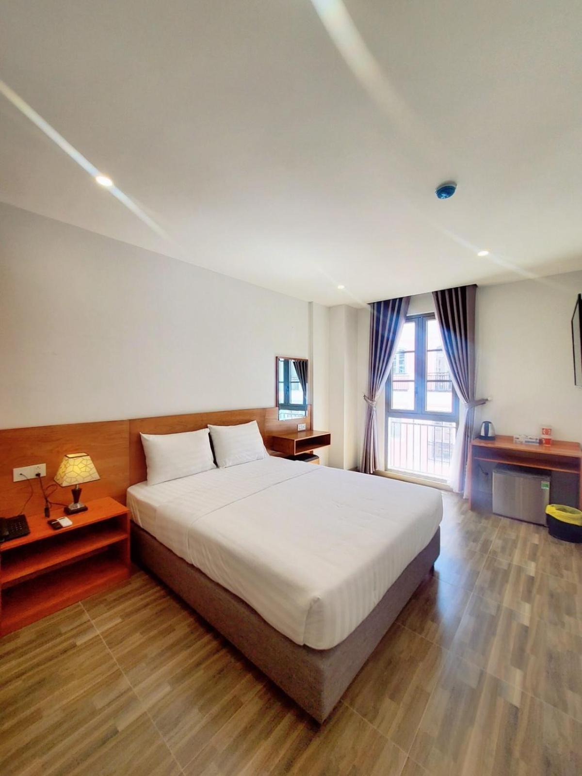 דואונג דונג Sky Hotel מראה חיצוני תמונה